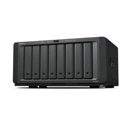 Synology DS1823XS+, NAS desktop a 8 vani
